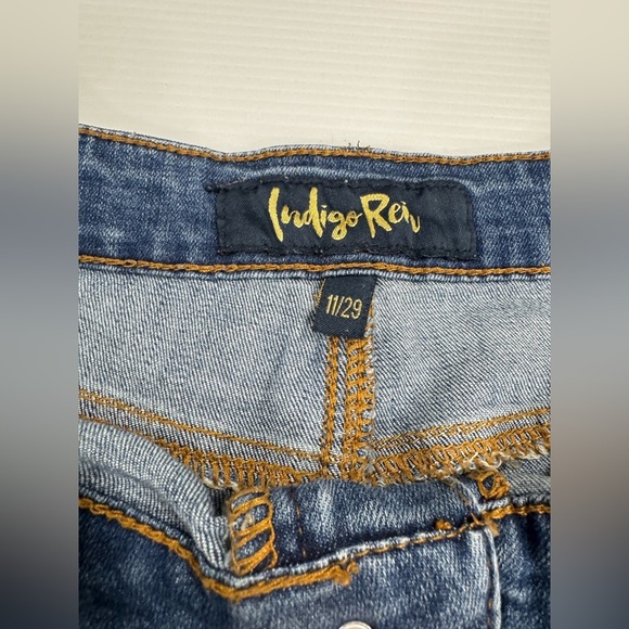 Indigo Rein Classic Blue Denim Shorts Sz 11/29 - Picture 3 of 9